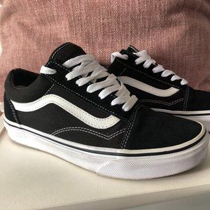 Vans Old Skool Suede Black/White Sneaker Sz 7 Great Condition